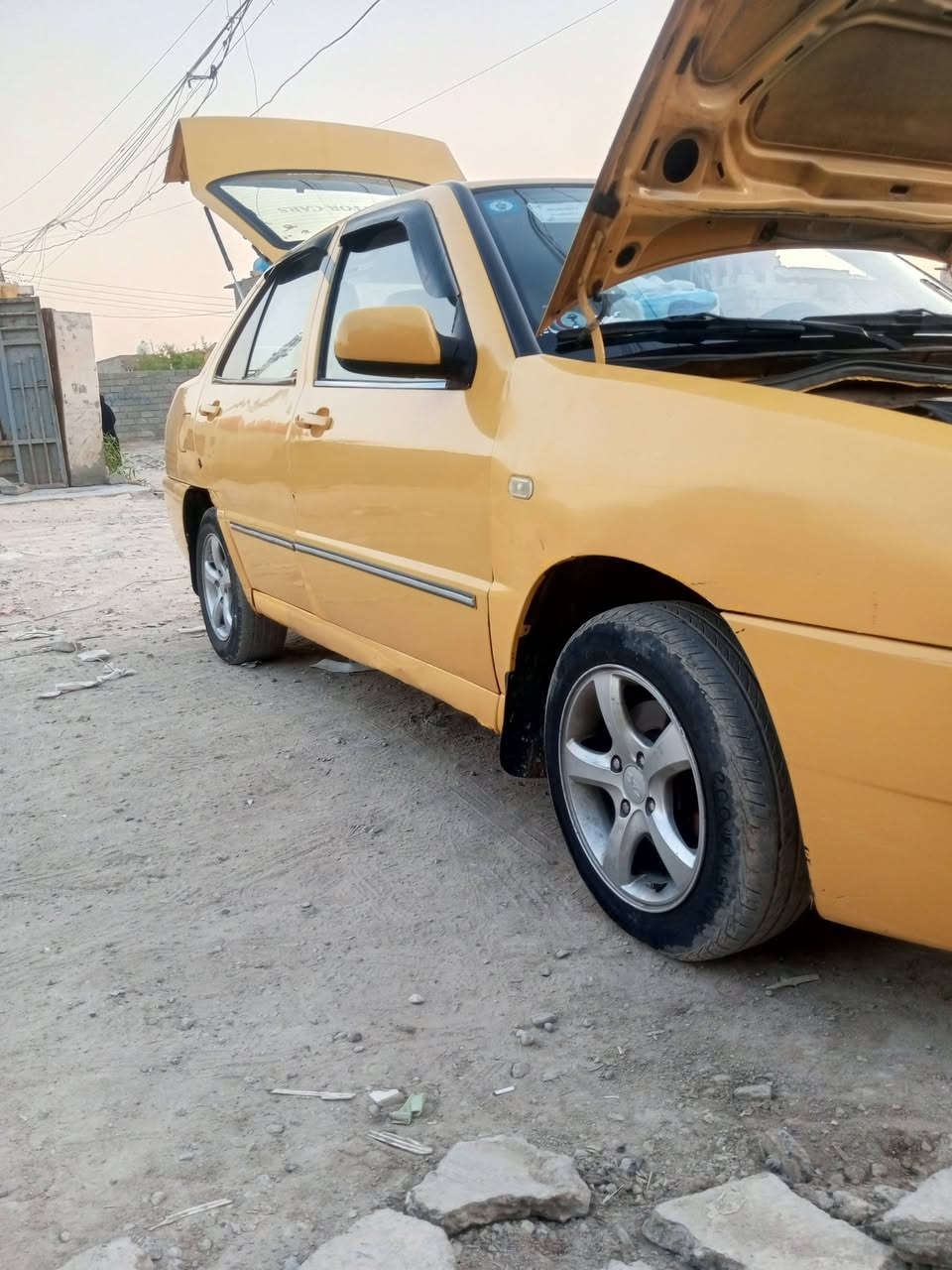 شيري موديل 2010 رقم بغداد
سياره جاهزه خير من الله 
مكينه وكير كورلا القبق اسود  
الدرايم شفت مال التحويرة مالته بلادي قطعه وحده 
صدر امامي خلفي نص عمر ماسويلك ياه جديد 
كهربائيات كله شغاله خير من الله 
السيارة هيه غرامات تأخذ صافي 

ابيع شرط التحويل 
$28 وبيه مجال بسيط حك الجيه 

العنوان بغداد الأمين الثانية 

رقم الهاتف *********** واتساب متوفر
