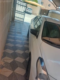 ٢٠٢٥ • ماشيه ٢٠٠٠٠ • مكفوله