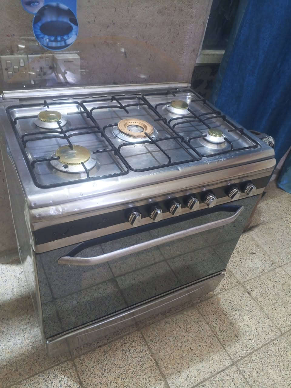 السلام عليكم طباخ فريش مصري نضيف جدا شغال على فحص كامل فرن فوك وجوه شغال بغداد المدينة الصدر الحميديه بالبدايه يم سيطره سعره ١٥٠ وبي مجال


**إذا كنت صاحب هذا الإعلان وتريد حذفه لأي سبب، رجاءا أرسل رسالة إلى الدعم الفني**