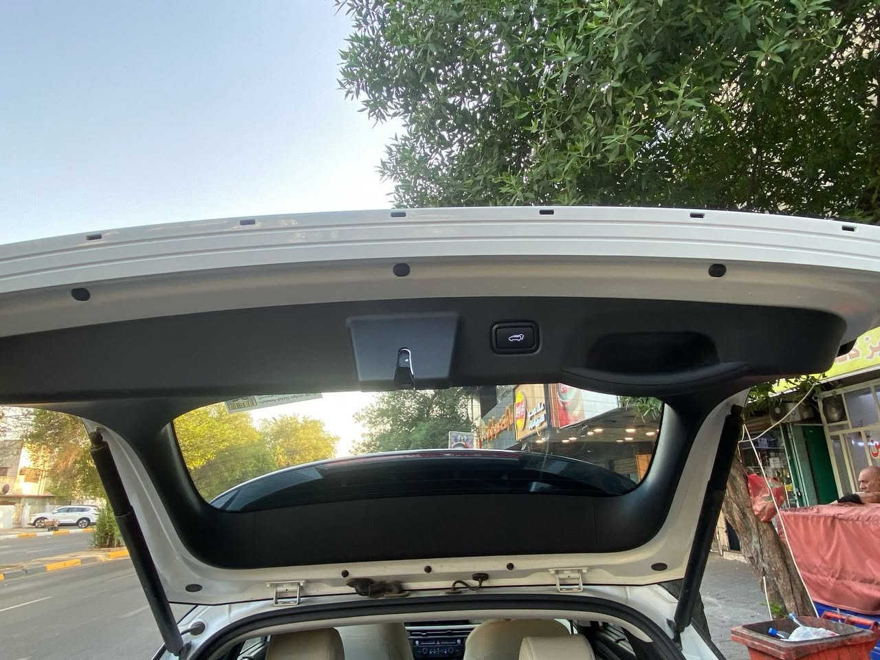 يالله يرزاق مكلف بنشر توسان موديل 2025 السعر 235 ومجال بسيط  سياره جديد ونضيفه فول نضافه زيرو ماشيه سبعه الاف فقط طخه جدا خفيفه وبسيطه بلجنطه علا كد اقل الاصبع مكان سياره بغداد لاتصال ***********
