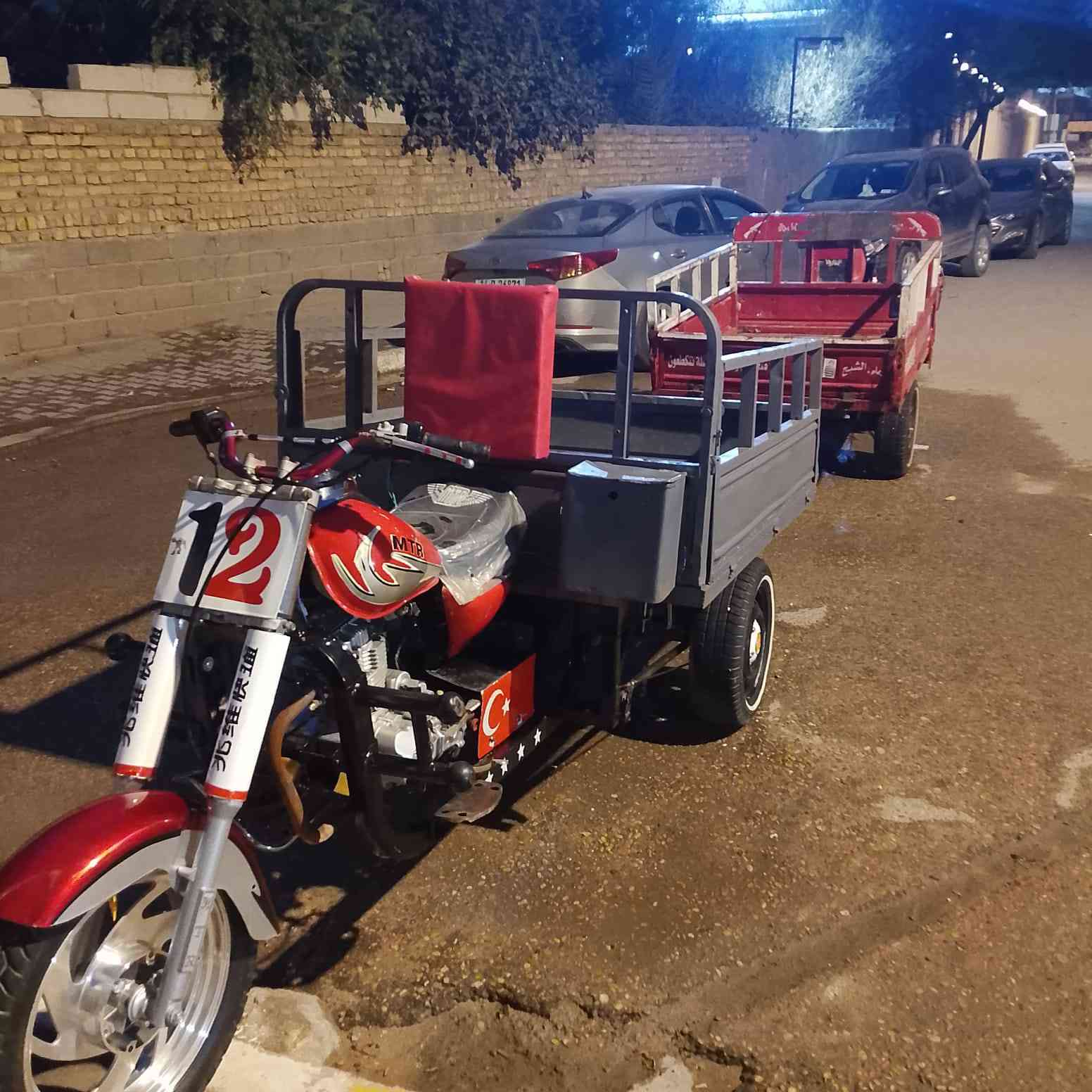 سلام عليكم ستوتة ام تيار موديل 2012 لون احمر شاصي كفالة عامة
ستوتة خير من الله اوراق سعر 1600 وبيهة مجال قليل 
رقم ***********
