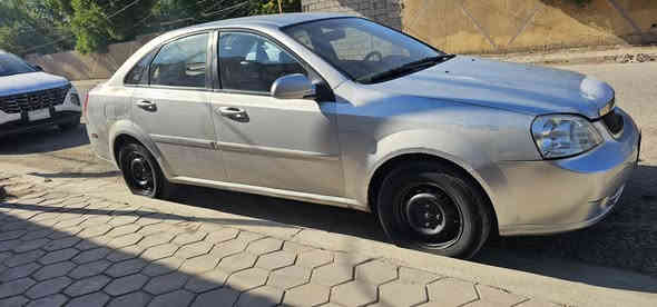 السلام عليكم.  فورنزا 2008 ماشية 150 الف حقيقي ليبل واحد .  محرك كير كهربائيات ع وضع شركة. بيهة فقط جاملغ امامي  مبدل   رقم بغداد تحويل مباشر.  تبريد تدفئة شغالة. سعر 55 ورقة . الاتصال ع رقم.  ***********
