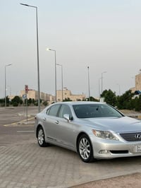 لكزس LS450 • ٢٠٠٧ • بصره كوم حديد