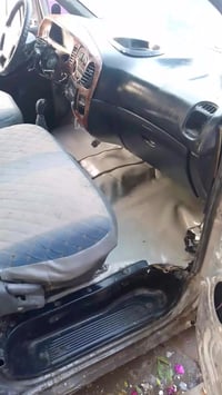 ستاركس • ٢٠٠٠ • بدون تحويل