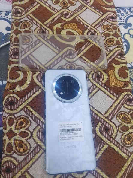 سلام عليكم جهاز هونر X9c الجهاز مامستخدم قليل مكاني بابل جبله *********** معروض 450 وبيها مجال قليل
