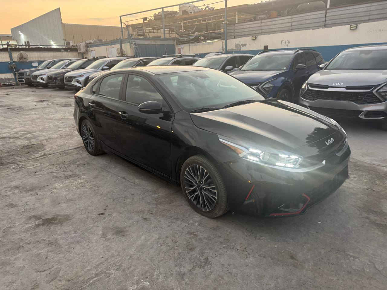 فورتي ٢٤مرقمه كتاب شهداء ميسان جيتي لاين حادث مبدل بنيد ماشيه ٤١سعر ١٦٠وبيه مجال مكان سياره ميسان العماره وهاذ رقمي ***********
