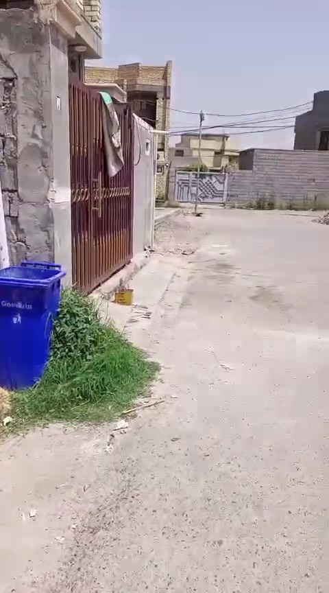 قطعة ارض الجغيفي الثانيه قرب جامع الذكر الحكيم المساحه ١٢٥ الوجه ٦ وربع ونزال  ٢٠ طابو زراعي يعني وتحولي  مباشر   السعر ٤٠ وبيه مجال ارض بجر شارع ١٠ نافذه ع شارعين شارع 10 وشارع ١٢  التواصل ع خاص او ع الرقم***********
