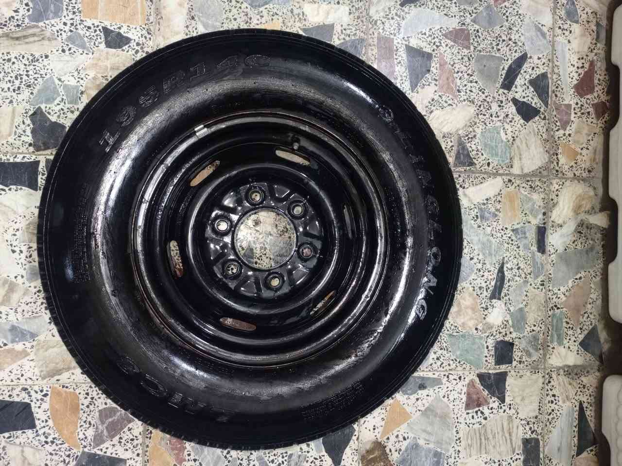 السلام عليكم زوج تايرات نضيفات كلش حجم 14 كيا نثيه ***********الغدير شارع التوت

