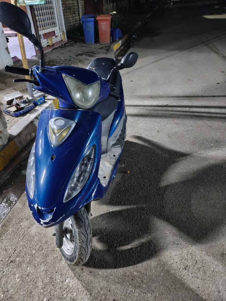 دراجه كامكو للبيع دراجه مابيه اي نقص بس المكينه مفيلسه السعر 750وبيه لشراي الرقم ***********
