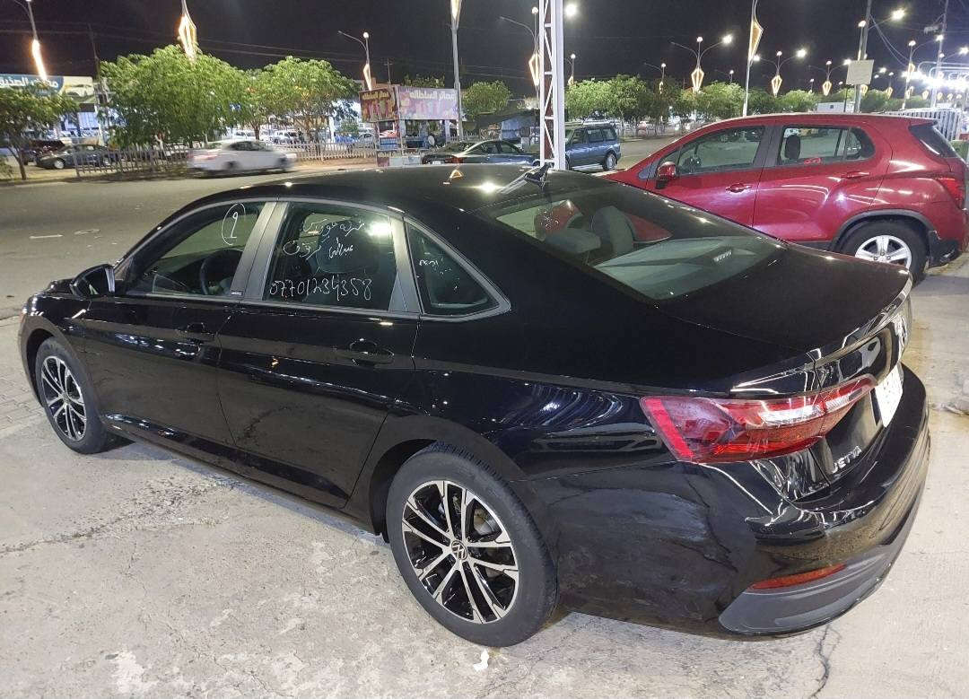 VW JETTA SE 2024
فولكسواكن جيتا 2024 
⚙️ محرك 4 سلندر 1.5L توربو 
فول عدا سلايت
◽نظام دخول ذكي 
◽كشنات تدفئة.
◽كشنات جلد 
◽كشن كهرباء 
◽نظام تحذير مغادرة المسار 
◽نظام محافظة ع المسار 
◽نظام نقطة عمياء 
◽نظام تنبيه حركة المرور الخلفية 
◽فرملة طوارئ تلقائية 
ماشية 39 ألف فقط ✅
حادثها جامرلغ واحد فقط
بدون دواخل..بدون ايرباك 
بجم كبس..حتى دعامية بلادي 
والجامرلغ بلادي موجود تكدر اتعدله 
وهلال خلفي صبغ امريكا..
مكان السيارة كركوك 
السعر 14200💲 
***********
