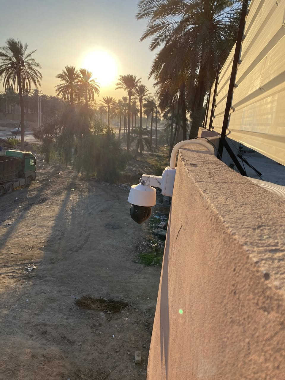 العنوان: أمانك هو أولويتنا.. حلول أمنية متكاملة بين يديك! 🛡️
هل تبحث عن حماية قصوى لمنزلك أو مشروعك التجاري؟ فريقنا المختص مستعد لتلبية كافة احتياجاتكم في عالم أنظمة المراقبة.
ما نقدمه لكم:
• ✅ تنصيب وتركيب: أحدث أنظمة الكاميرات (IP, Analog, Wireless) للمنازل والمحلات.
• ✅ صيانة دورية: فحص وتصحيح أعطال الكاميرات القديمة وضمان استمرارية العمل.
• ✅ تجهيز متكامل: توفير أفضل الماركات العالمية بدقة عالية ورؤية ليلية متطورة.
• ✅ حلول ذكية: ربط الكاميرات بهاتفك الشخصي للمراقبة من أي مكان في العالم.
فريقنا الفني مدرب للتعامل مع مختلف الأنواع وحل أعقد المشاكل التقنية.
📞 للتواصل والاستفسار: [***********ا]
📍 العنوان: [بغداد فقط]
