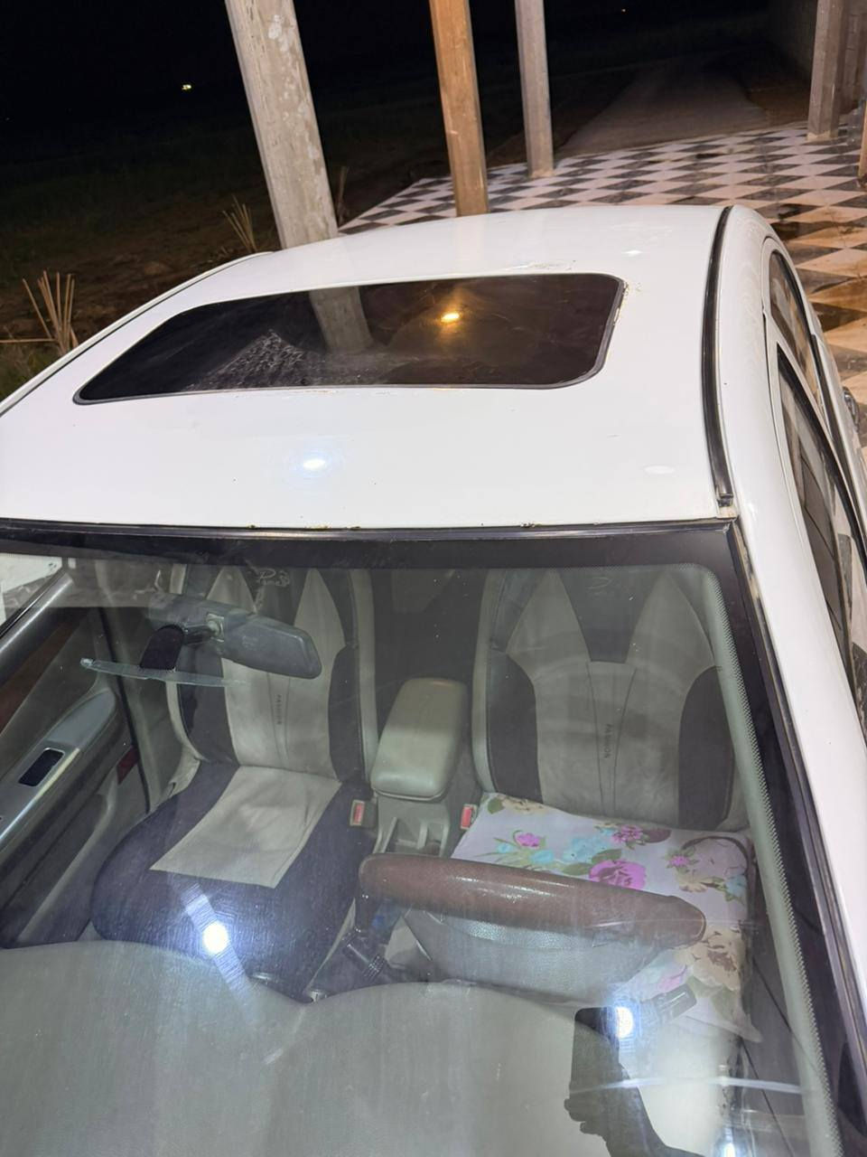 يالله/اليفان موديل 2013  رقم واسط شرط التحويل محرك وكير مكفولات كهربائيات كله شغاله تخم تاير جديد صدر جديد داخل صاج شاشه كبيره كامره دواره سياره جديده ومابيه أي نقص غرفه جديده حيييل سونار مرفق ب المنشور هس توني مسويله أدامه كامله سياره مديومه من الدعاميه ألى الدعاميه/كير عادي/  تفاصيل أكثر أتصل *********** و***********   السعر 52  وبيه مجال حق الجيه  العنوان واسط قضاء النعمانيه  أخوان الله يرحم والديه ألي يشوف السعر غالي أو مايناسبه يعبر المنشور أو يعلق بكلمه طيبه مثل أخلاقه الطيبه والرزق على الله
