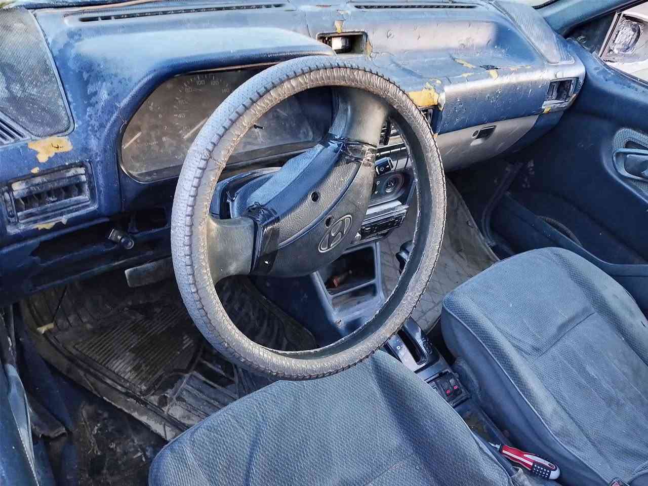 السلام عليكم هونداي اكسلان موديل 92 رقم فحص تحويل مباشر سياره جاهزه السعر 10 وبيها مجال اتصال ***********
