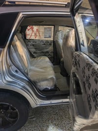 توسان خليجي  2009 مكفولة بيها شويه ب جاملق الخلفي شويه صبغ بدون دواخل ...