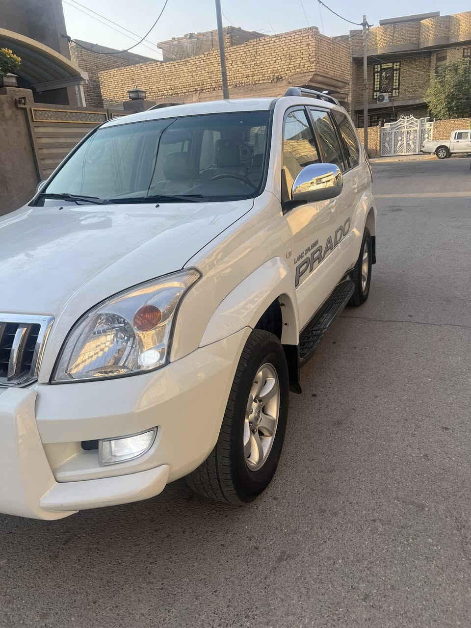 السلام عليكم للبيع او مراوس حسب القناعه برادو موديل ٢٠٠٩ خليجي مكفوله والسونار موجود بلمنشور مكينه ٦ سلندر ٤٠٠٠ عله وضع الشركه مامفتوحه دبل تانكي ثلاجه جاهزه السياره من كلشي مكان السياره واسط الكوت مركز المدينه السعر ١٨٥ للأستفسار ***********
