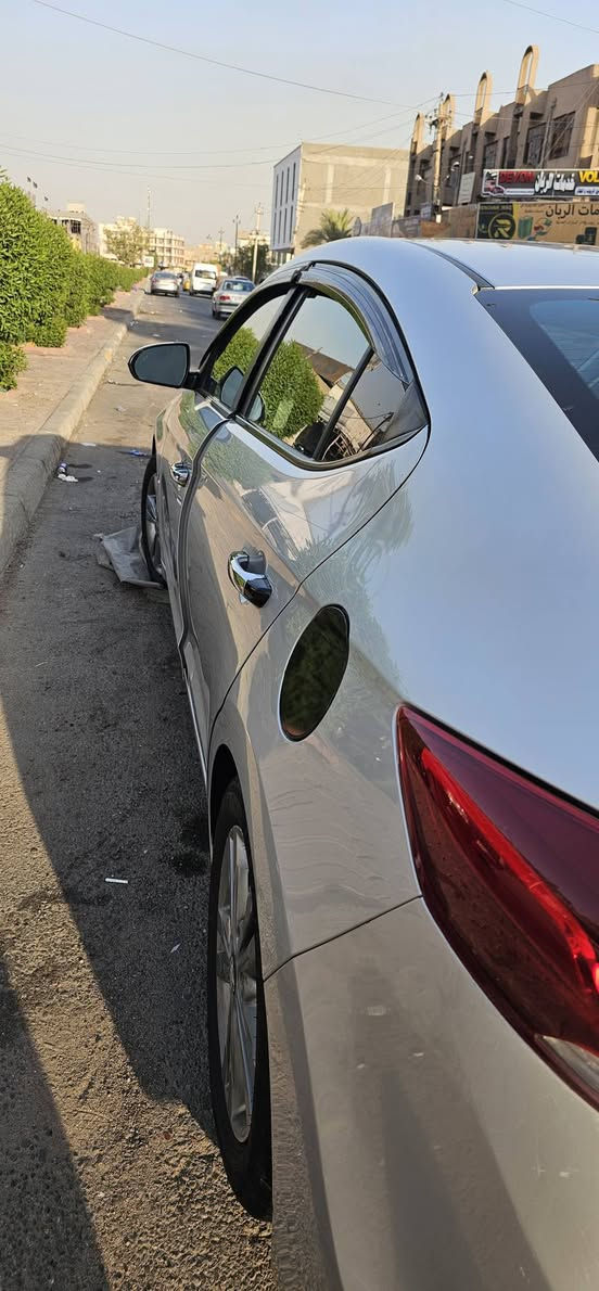 النترا 2018 امريكي محرك 2.0 دوش 
كير اوتاماتيكي نوع AT
ماشية 110 الف قابل للزيادة 
الحادث خلفي فقط صندوق كان بارد و اني عدلته 
السونار مرفق بالمنشور 
دهن يورال 
ماء اخضر 
تبريد جديد 
صدر ممتاز 
دوشمة جديدة ضاهرة بالمنشورات 

السعر 130$ 
***********
العنوان بغداد الزعفرانية بغداد, العراق
