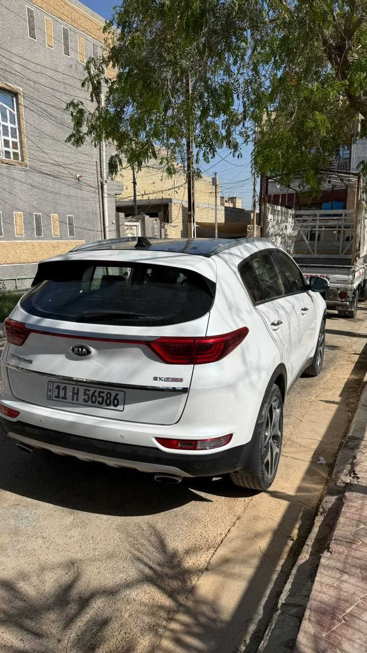 سلام عليكم سبورتج ٢٠١٧ امريكي فول مواصفات صور الحادث والسونار بالمنشور
فول مواصفات للاخير 
السعر ١٥٠ وبيه مجال 
***********
