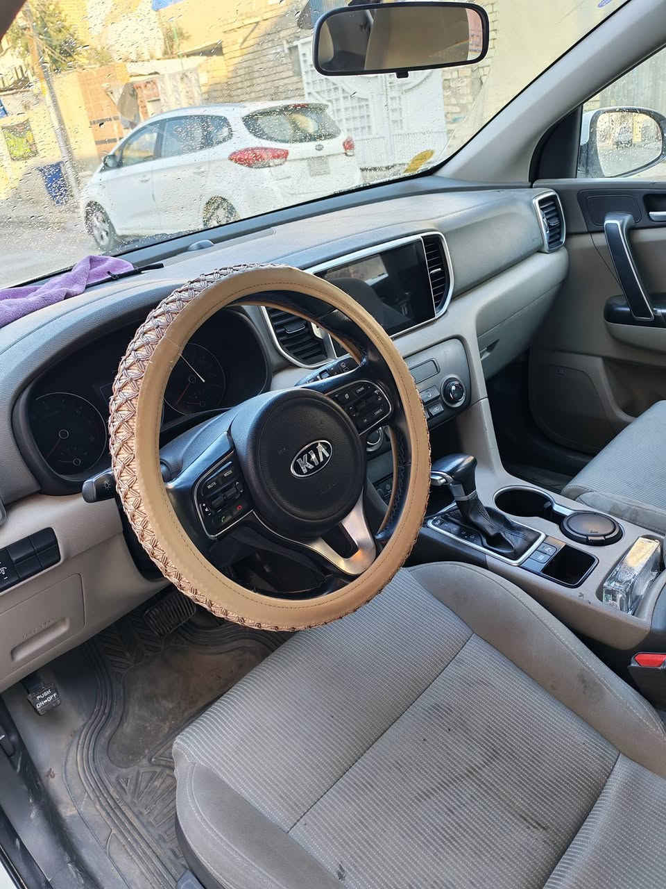 السلام عليكم كيا سبورتج خليجي 2017 للبيع نص فول بيها الباب الجنطه مبدل ***********
