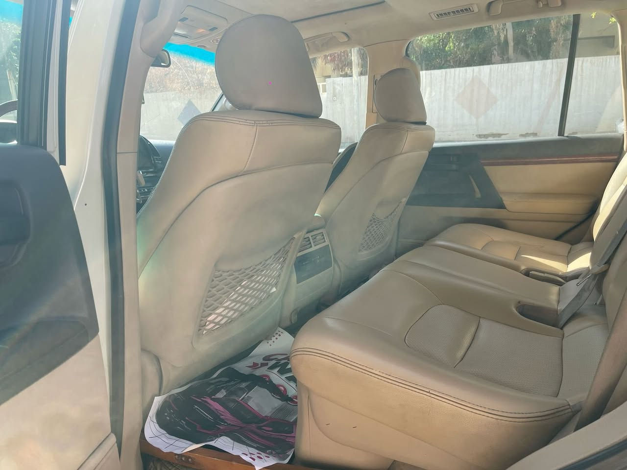 لاندكروز 2013 للبيع ماشية 210 السعر 3شدات بيها 3 قطع  بسمي ثاني يوم احولك رقم أنكليزي 
اتصل على الرقم ما متواجد على الفيس ***********
