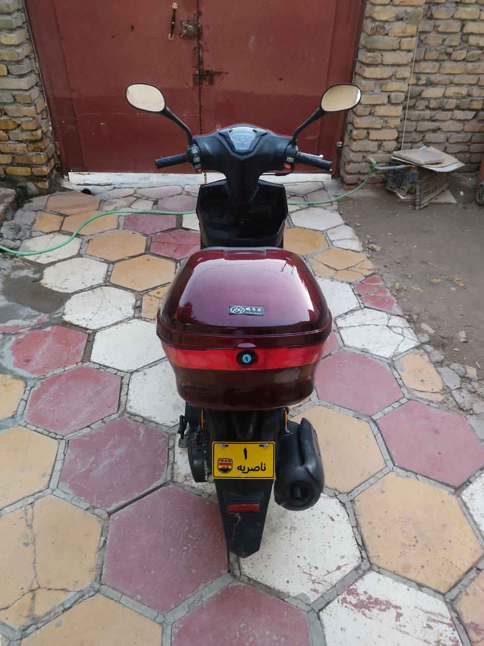سلام عليكم للبيع دراجه نوع سوبر ماكس جديده مكينه شرط ما مفتوحه ناعمه بالتشغيل الكهربائيات كله شغاله استعمال الدراجه جدا قليل دراجه كامله من كل شي لا يوجد فيه نقص ابد السعر 650 الف وبيه مجال العنوان ناصرية حي اور *********** يوجد واتساب
