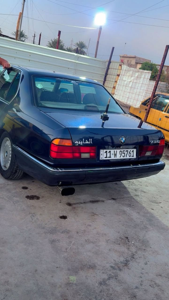 سلام عليكم شباب سياره بي ام ٧٣٠   لبيع تخم تاير جديد صدر جديد تبريد شغار مضومه زنون كامله خير من الله ويل خليها سنويه بسمي ثانيوم حول معروضه ٦٠ وبيع مجال لطيبين ***********
