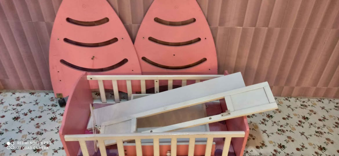 سرير طفل ثابت وهزاز نضيف استعمال قليل البصرة, العراق


**إذا كنت صاحب هذا الإعلان وتريد حذفه لأي سبب، رجاءا أرسل رسالة إلى الدعم الفني**