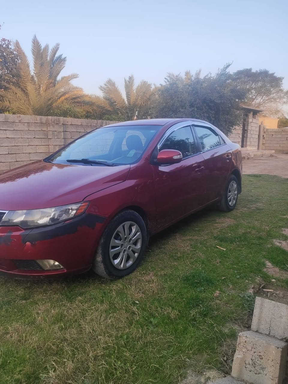 السلام عليكم كية سيراتو كص ما مسجل موديل 2012 محرك دوش حجم 16 كير ومحرك وصدر جديد تبريد ثلج تفئة نار كهربيات كلهة شغالة كشر جديد فقط الدعامية المامية بيهة شوية الصبغ رايح مثل مو واضح بل الصورة سيارة جاهزة احلة من الصور داخل مشمشي السعر 40وبيهة مجال بصيط مكان السيارة العلم قريت الربيضة مراوس بفانتي يرهم ***********)***********
