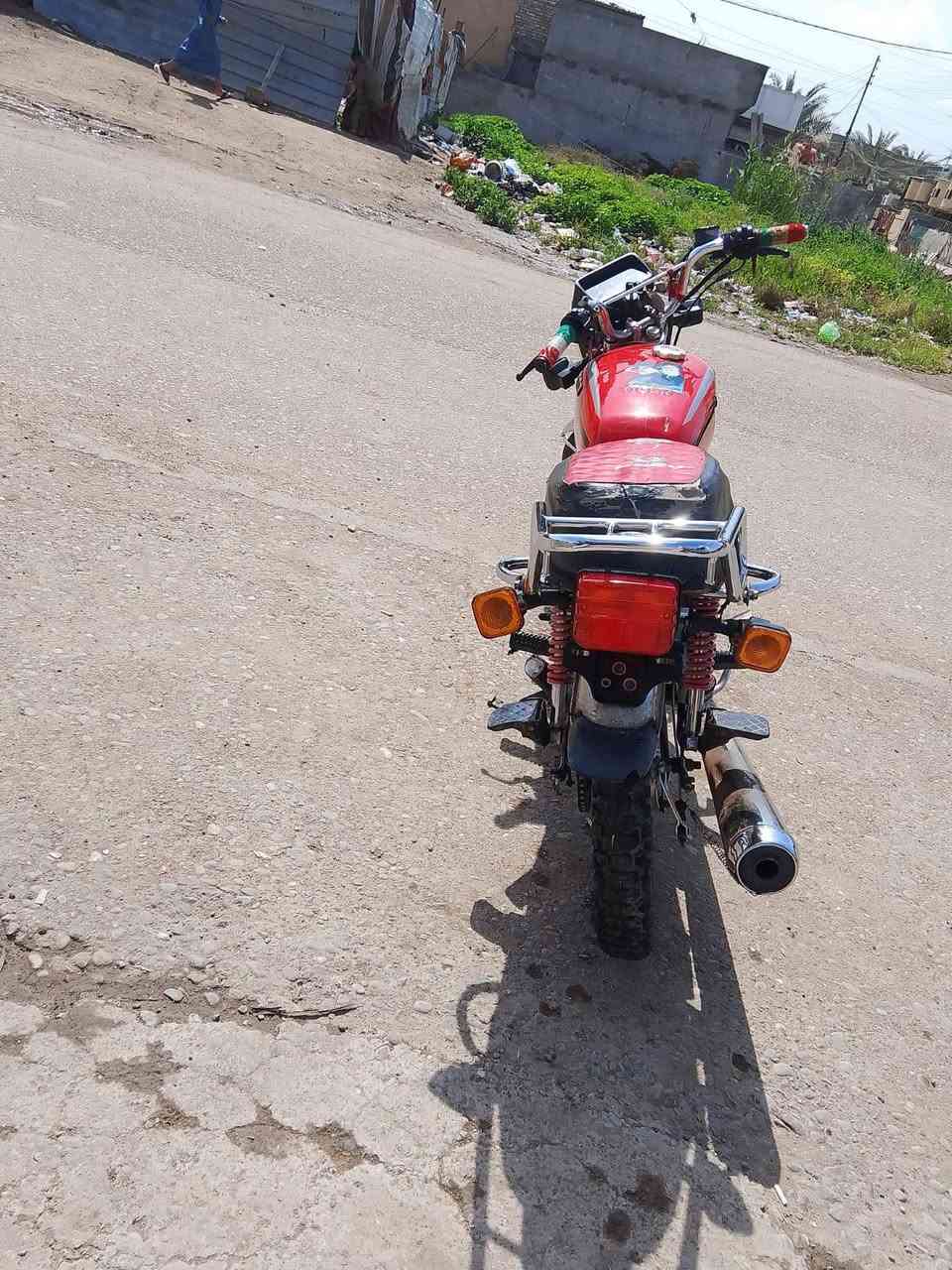 ماطور سيفان للبيع موديل 2020 شغال كامل السعر 400 وبي مجال رقم صاحب الدرجه *********** مكلف بل نشر
