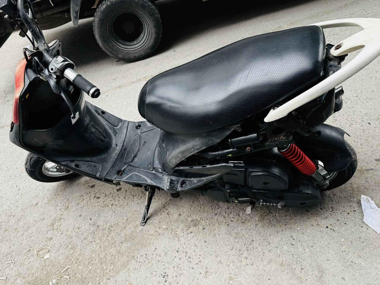 سلام عليكم ماكس عدله للبيع دراجه نضيفه محرك بلاد بيه نقوصات قليله بس السلف براغيه طاكه مخليله سبرنك مؤقت   يرادله فيلس فقط بكاني بغداد الكراده سعر 500 بيه مجال الرقم ***********
