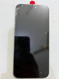 شاشه ايفون 15 برو ماكس للبيع الشاشه ما مستعمله جديده السعر 190 وبيها م...