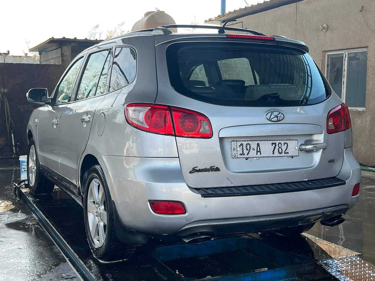 سلام عليكم
سنتافي ٢٠٠٧ للبيع رقم كربلاء مميز تحويل ثاني سياره  (7راكب)خير من الله صدر كهربائيات مكينه كاز انسه شي اسمه صرف التفويله تكفيك سبوعين سياره مانقصها اي شي جاهزه من كلشي وبل عافيه عل ياخذها
السعر 125 وبيها مجال عنوان السيارة بغداد 
***********
