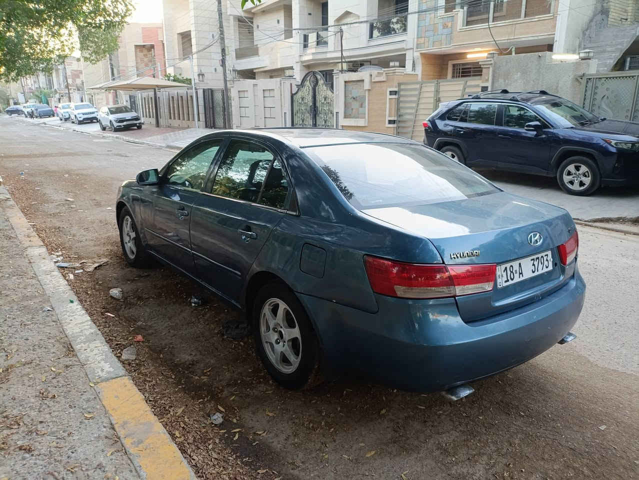 السلام عليكم هونداي سوناتا للبيع موديل 2006 وارد امريكي رقم بابل انكليزي محرك وكير مال حاوية صار اسبوعين من شادهن 6 سلندر تبريد ثلج صدر جديد فول مواصفات فتحة شاشة تحكم استيرن . حادث من الخلف واصل حوض مصبوغة حزام وحالياً تحتاج الى اعادة الصبغ السيارة جاهزة وناعمة سعرها 73$ وبيها مجال العنوان بغداد/ دور مجلس النواب الهاتف /*********** ***********
