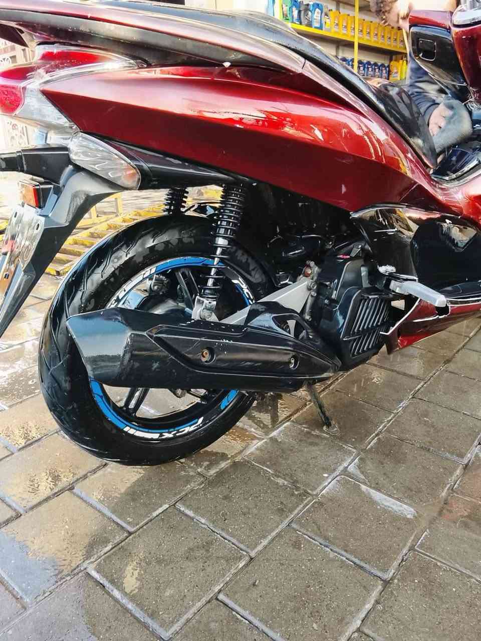 السلام عليكم دراجه بي سي اكس جيل اول سعر مليون و٢٠٠
***********
المكان مدينت الصدر
