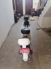 دراجة كهربائية • ٤ بطاريات • بصمة وكارت