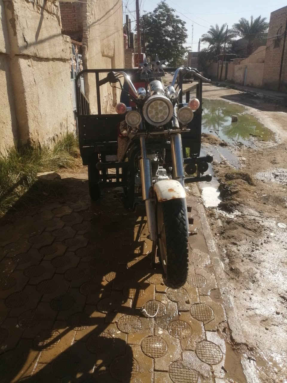 السلام عليكم ورحمة ستوته لليبع مدل 2016 دراجه مال جناي خير من الله حلوه مرتبه وراق صولي وراقهه جاهزه السعر 1300بيهه مجال مكاني سماوه بخدمت الشراي  كلشي واضح بصور ***********
