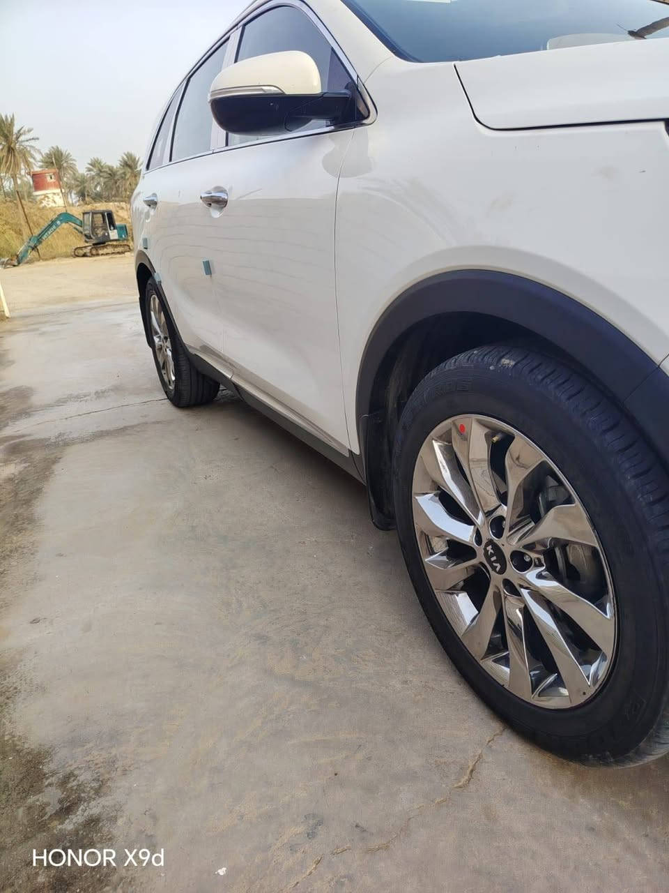 سلام عليكم للبيع سورنتو 2020 6سرندر ٧راكب بردات خلفيه جنطه كهرباء نص فول مكفوله كفاله عامه عله وضع الشركه ماشيه 60الف السعر 270 وبيها مجال ***********
