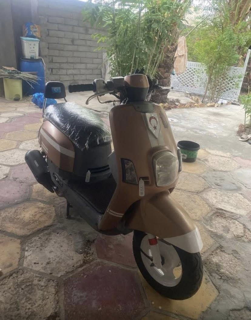 من رخصت الادمن
بوليسي كفاله عامه نقص بس سلف 

كفرات ختم واحد وي المكينه 

مكاني سوك شيوخ كرمه بني سعيد 

سعر 750 

***********
