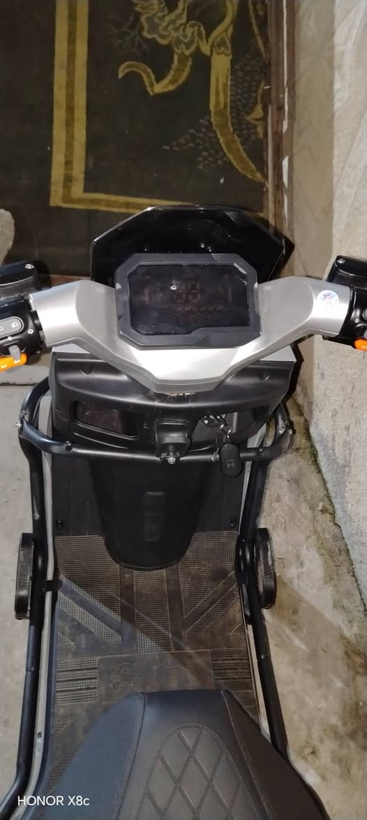 سلام عليكم اخوان الحلال للبيع سبب البيع محتاج فلوس ماطور صارلو اقل من شهر 6باتريات مسطرة السعر 850الف وبي مجال ***********
