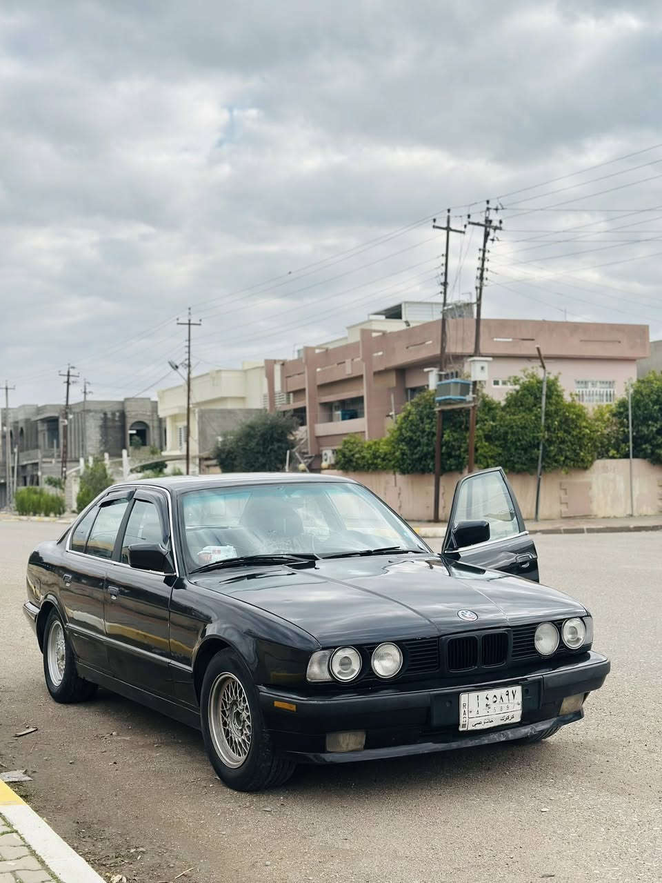 525 1991
اصل گير اوتماتيك محرك 25 اصل كذلك
السيارة تعمير جديد صبغ درجة 
وارد ياباني بدون فتحة سقف سلايت
بدون حادث السيارة معمره فقط جمالية
رقم كركوك شرط تحويل وكوبون بانزين
گير محرك كلة بشرط
كلشي موضح بالصور وسعر المطلوب 65 وبيها مجال 
اࠗي استفسار ***********
