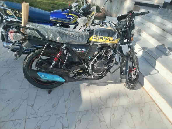 يوجد لدينا دايوانات موديل 26 شكل الجديد وموجود توصيل الى كافه المحافضات المكان ديالى خالص باداره ابو سمره العبيدي السعر 1,550 اوراق سحب  ***********
