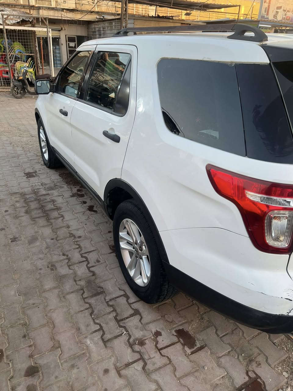 فورد اكسبلور بوليسي 2013 صبغ بابين وبل قماره صبغ ربع لقماره رقم بغداد  دولي *********** السعر 110 مكان بغداد
