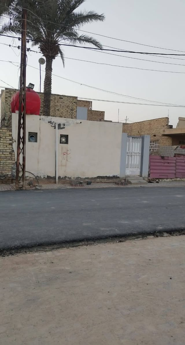 بيت للبيع 
على حديقة (ماكو جار مقابيلك) الجهة اليمنى لمدرسة اسماء (مدرسة عدنان سابقا)
كافة خدمات البنى التحتية
المساحة ١٤٠ متر ( 7×20)
طابو صرف حر
غرفتين نوم + استقبال+مطبخ+ حديقة +المجموعة الصحية
للاستفسار عن السعر والمعاينة يرجى التواصل واتساب
***********
مكتب الدنا للعقارات
