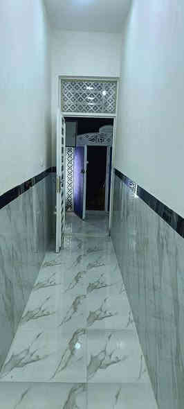 يوجد  لدينا دور للبيع   العرضات 125متر طابقين و100متر طابقين و100متر طابق واحد بحي الغدير بيوت صفه الموقع على شارع 20   مساحة الواحد 100متر طابقين يوجد بمغربه 140متر و100متر  طابق واحد  يوجد   بشيشان ثنين بيوت مساحة الواحد 100متر  يوجد بنهاومد  200متر*********** اتصل
