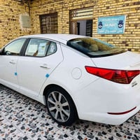 كيا اوبتيما • ٢٠١١ • ماشي ١٨٠٠٠٠