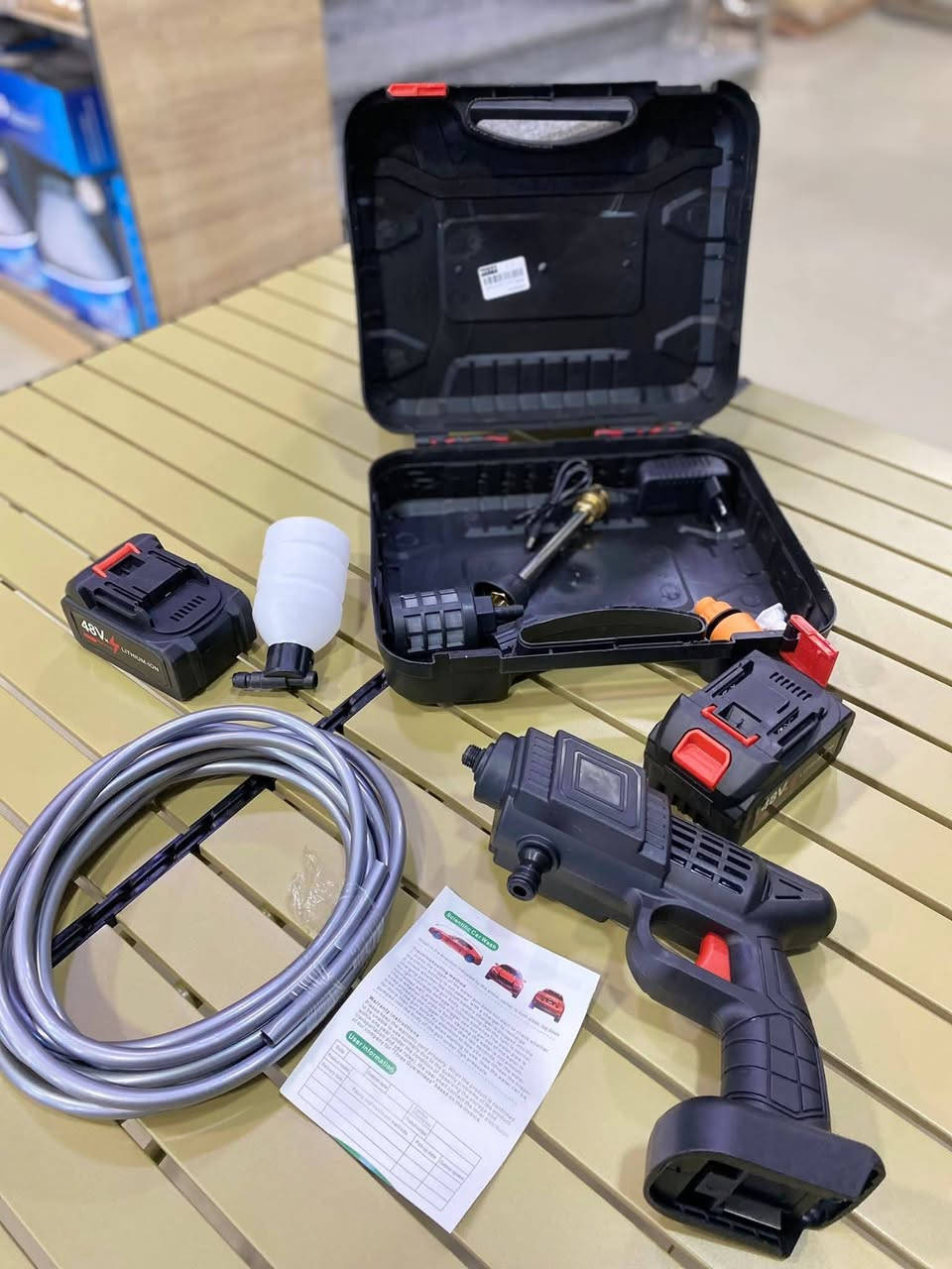 متوفر فارة شحن غسل متعددة الاستخدامات للسيارات او للحدائق كامله مع كل الملحقات دبل بطارية ليثيوم بسعر مناسب للاستفسار *********** واتساب أو خاص
