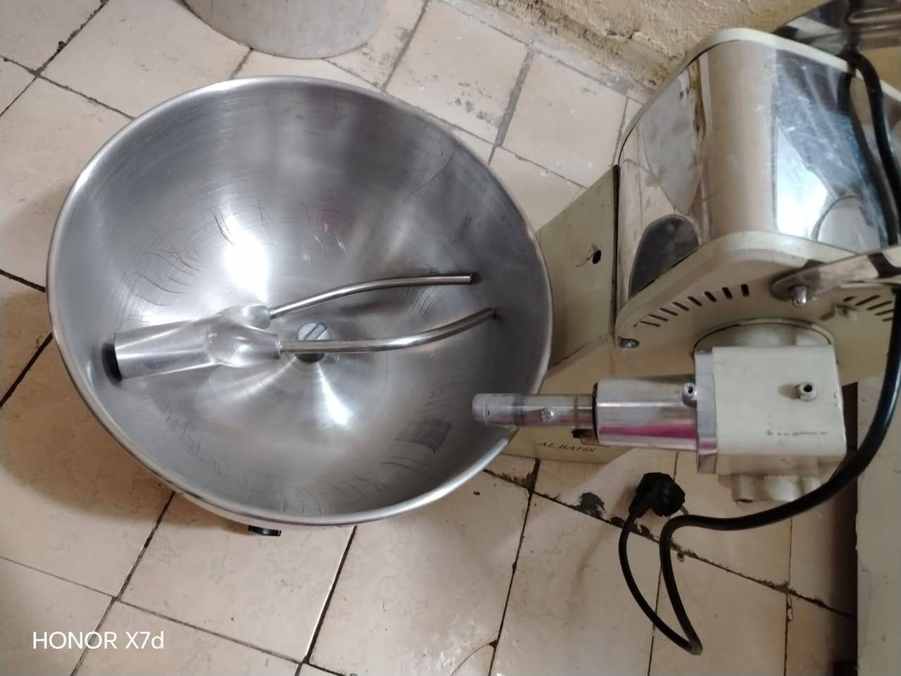 للبيع عجانة AL BAHR بحالة جيدة
عجانة قوية ومناسبة للمخابز، المطاعم، والمعجنات.
صناعة متينة وشغل نظيف
حوض ستانلس ستيل
شغّالة بدون مشاكل
استعمال قليل وحالتها ممتازة
السعر: 150
المكان: حي الجامعة
للاستفسار:***********
