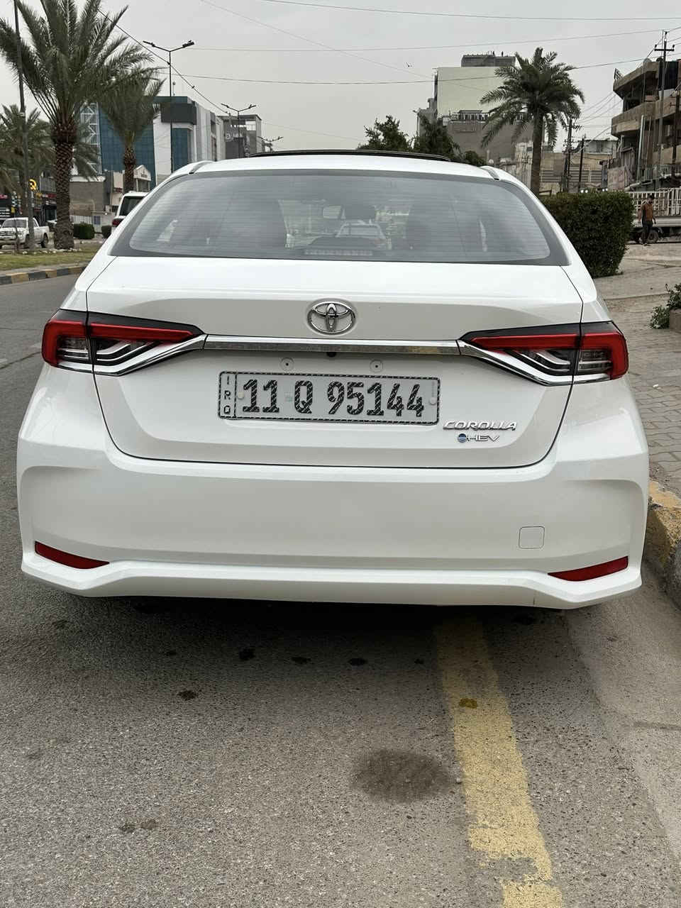 السلام عليكم
كورلا هايبرد 
موديل 2024 
محرك 1800 هايبرد 

السياره ماشيه 10800 كيلو مكفوله 

فول مواصفات  عدا الكرسي مو كهرباء

بصمه 
فتحه
جلد اصلي
رادار امامي وخلفي وتحديد مسار 
هندبريك كهرباء
اوتو هولد 
شاشه ابل كار بلي وكامره خلفيه 

مكان السياره بغداد حي العدل 

السعر 14800$

 *********** 
***********
