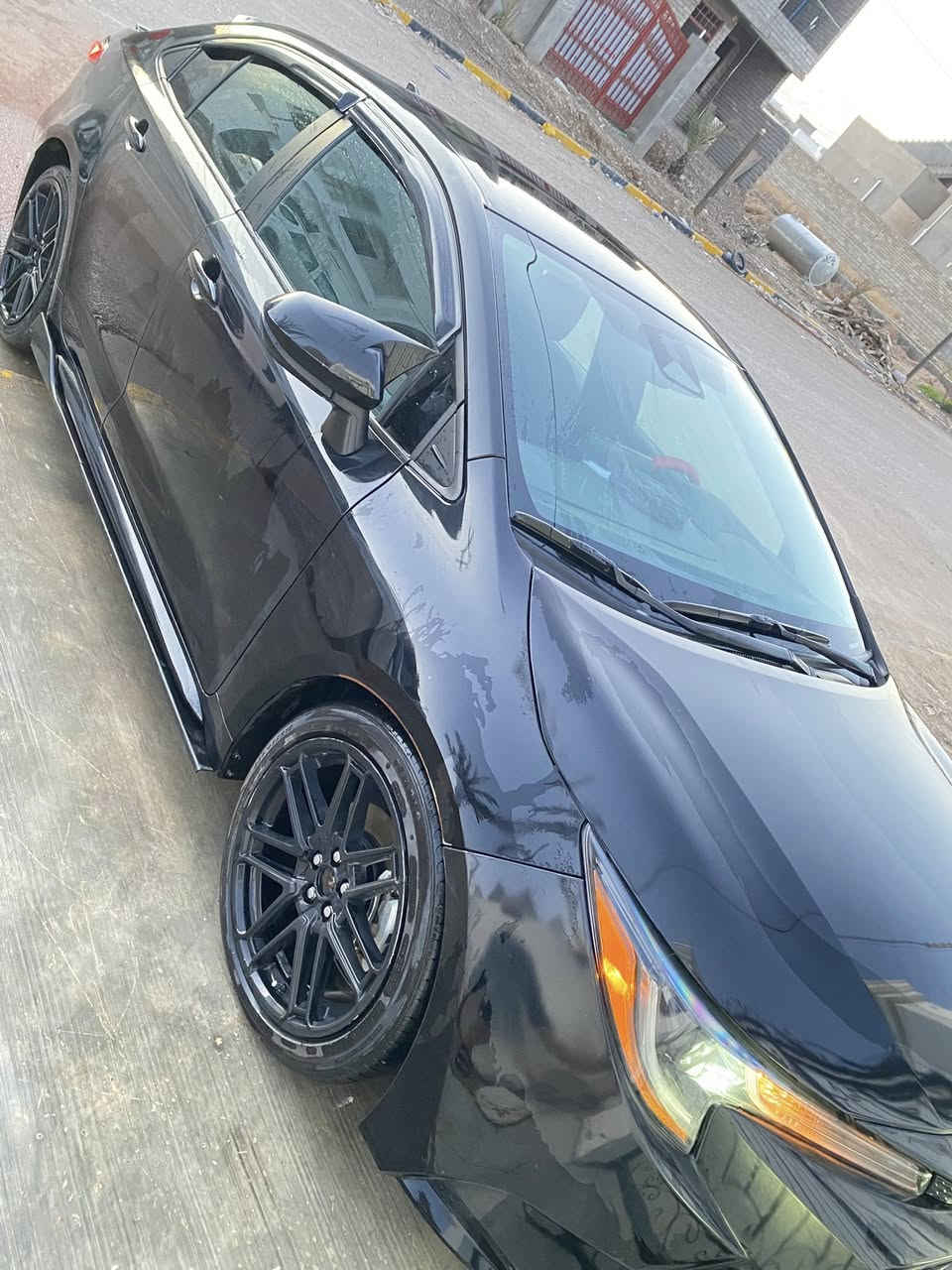 السلام عليكم
كورلا وارد امريكي موديل 24 لون اسود LE
محرك 2000  بانزين فقط بدون رقم 
بيها قطعتين بنيد وجاملغ 
ماشيه 20 الف 
شاشة -كامرة خلفية 
تحكم ستيرن -رادار امامي 
سايد بريك بصمه 
ويل كب 18 
وبعد بيها مواصفات 
السونار مرفقه مع الصور السياره كلش جديده 
 الاستفسار ***********
