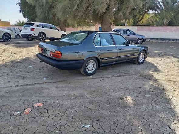 السلام عليكم بي ام دبليو 735موديل 1990مكينه كير كفاله مكفوله من الضربه صدرنص عمر غرفتها 75بل100 كيجات شغاله السياره خير من الله مصبوغه عام بدون ضربه جماليه وبعد حته مامبولشه رقم بغداد ألماني سنويه ل 28 يلا تسقط تحويل مباشر السعر مناسب 39وبيها مجال ***********
