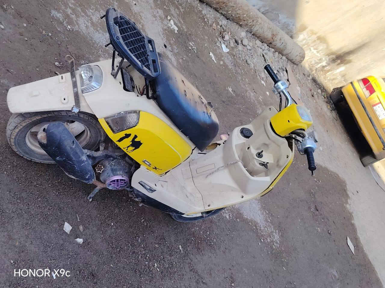 سلام عليكم دراجه بوليس لبيع سعر ٣٠٠ قفل دراجه بكاني ديالى بعقوبه الا ستفسار ***********
